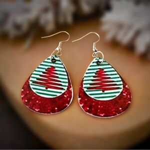 ⭐️ 5 for $25 Wood Festive Christmas Tree Earrings
